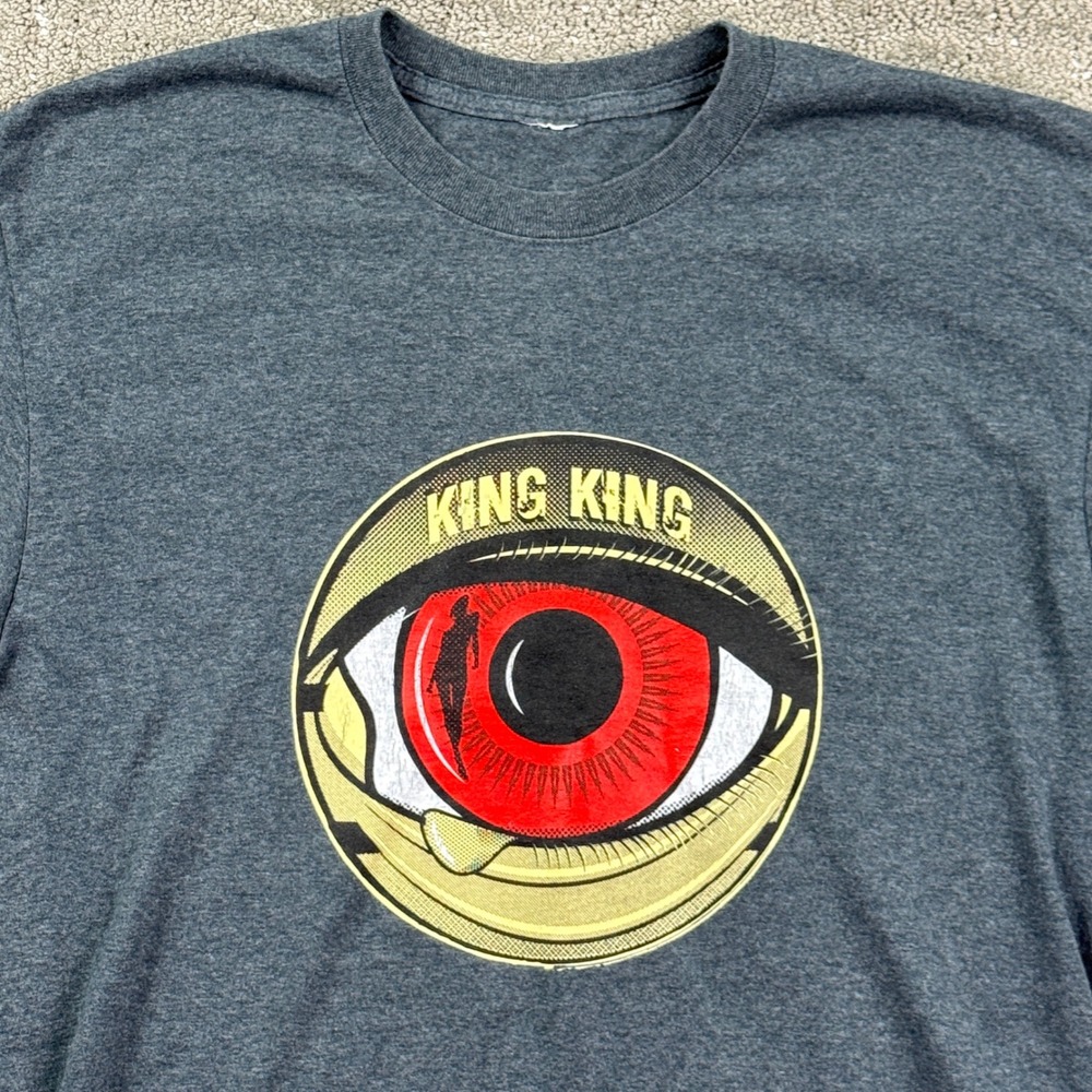 Red Eye Graphic T Shirt Mens M King King British Blues Rock Band Charcoal Tee